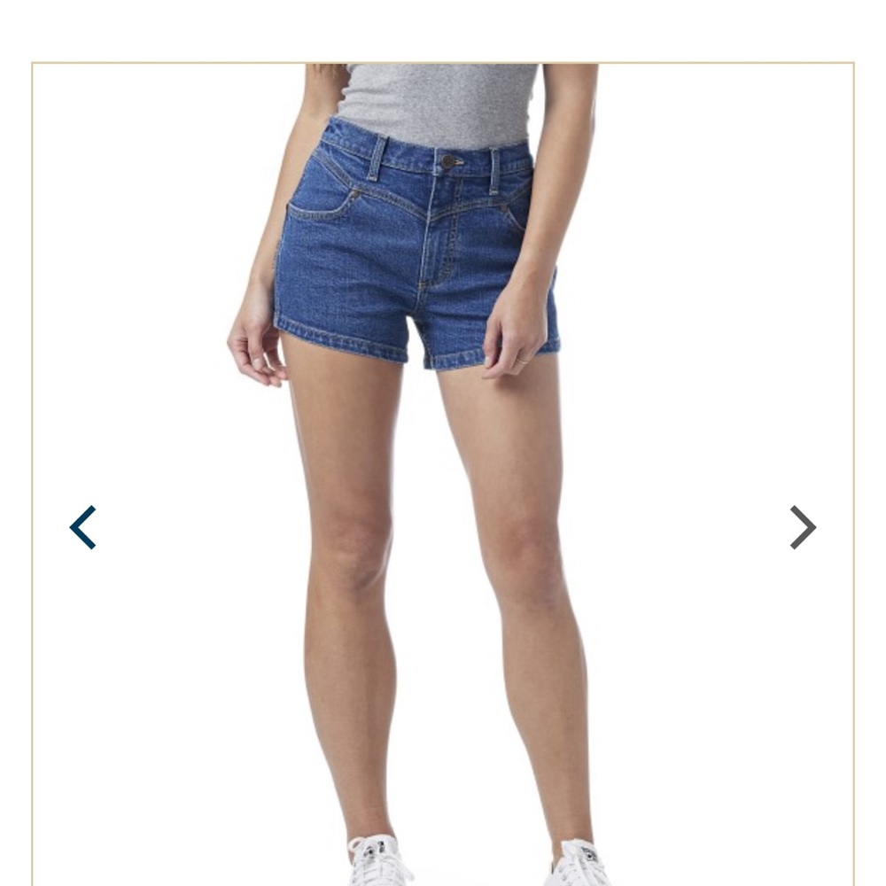 NWT Wrangler Women's Shorts Jeans  size 30 AVG